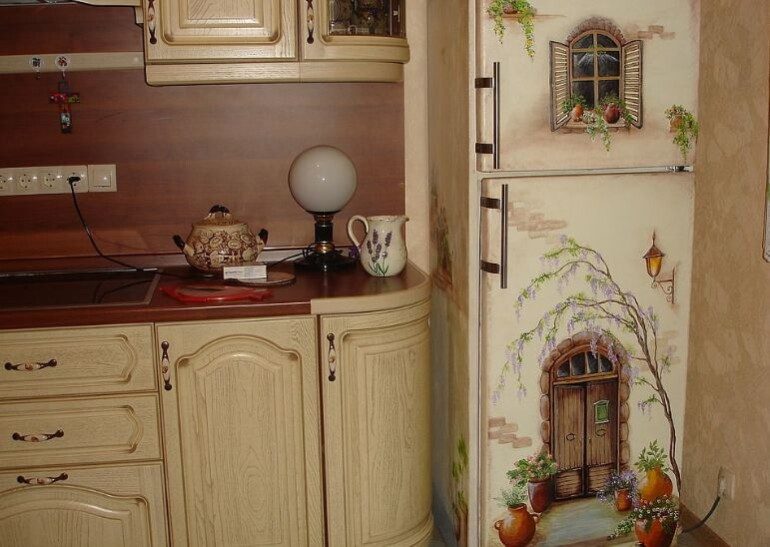 Декорируем старую кухонную мебель в технике декупаж