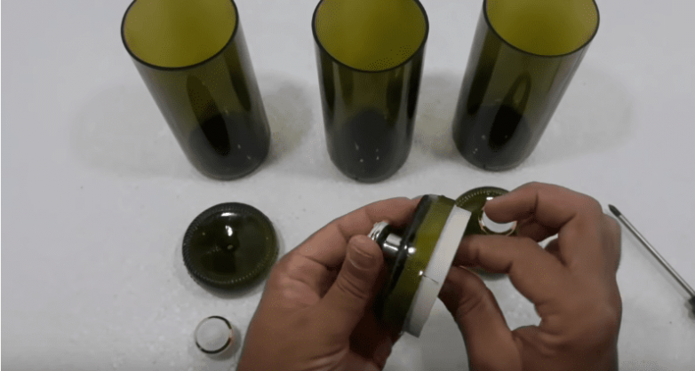 Превращение обычных стеклянных бутылок в изящные баночки для хранения