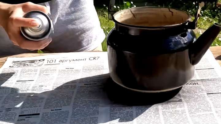 Что можно сделать из старого чайника и кастрюли