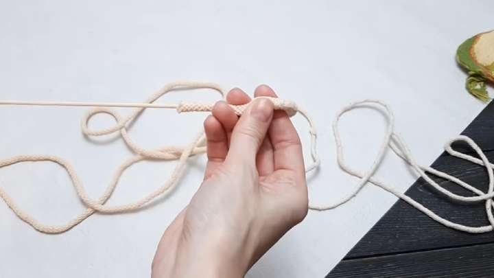 Сумочка из шнура и верёвки