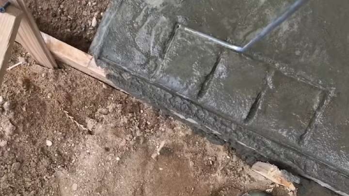 Дорожка под натуральный камень из цемента