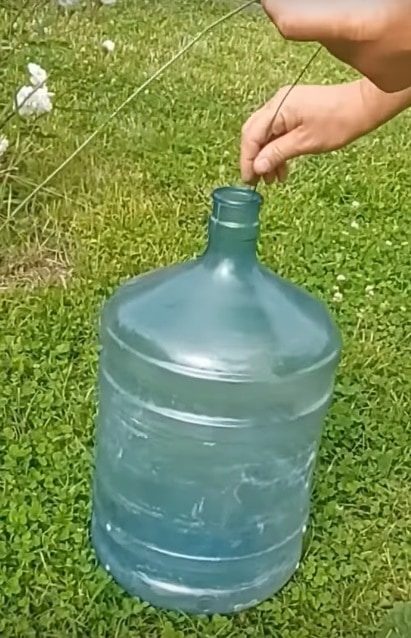 Практичная переделка 19-литровой бутылки для тех, у кого нет летнего душа
