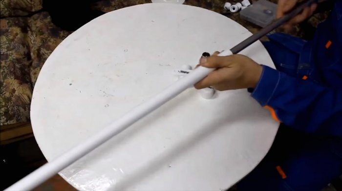 Рабочий столик из ПВХ труб