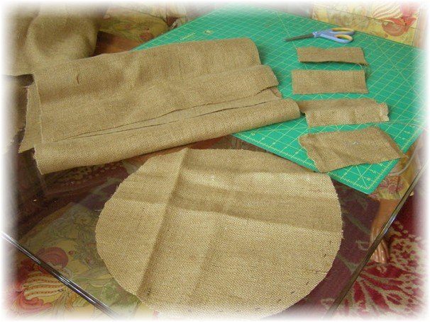 Оригинальные поделки из мешковины для дома