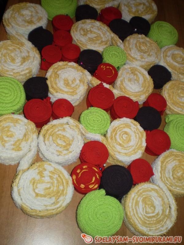 Оригинальный  коврик из старых полотенец