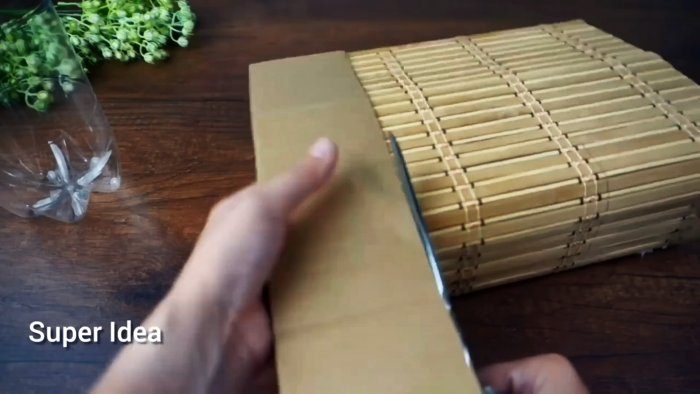 Контейнер для сыпучих продуктов из пластиковой бутылки