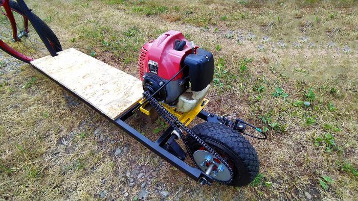 Мастерим мотосамокат из велосипеда и двигателя мотокосы