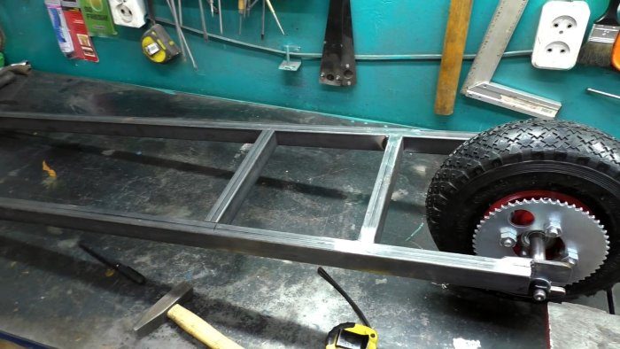 Мастерим мотосамокат из велосипеда и двигателя мотокосы