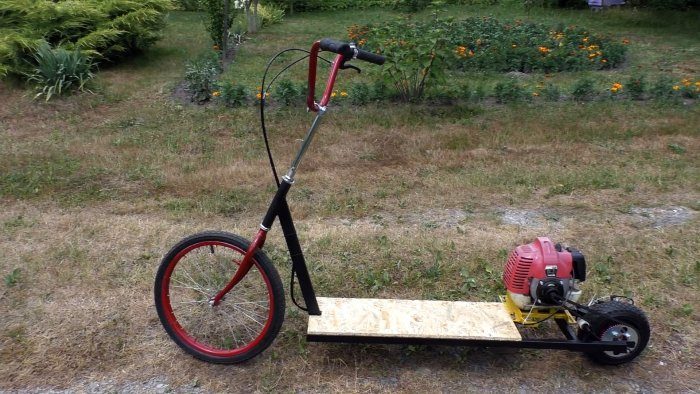Мастерим мотосамокат из велосипеда и двигателя мотокосы