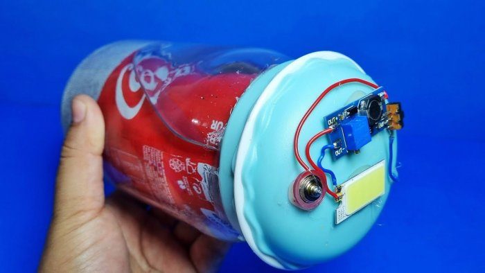 Фонарик работающий на воде