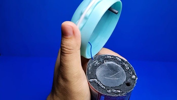 Фонарик работающий на воде