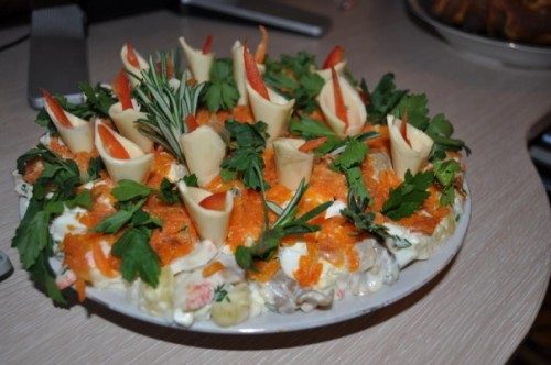Вкусные и красивые салаты на 8 марта
