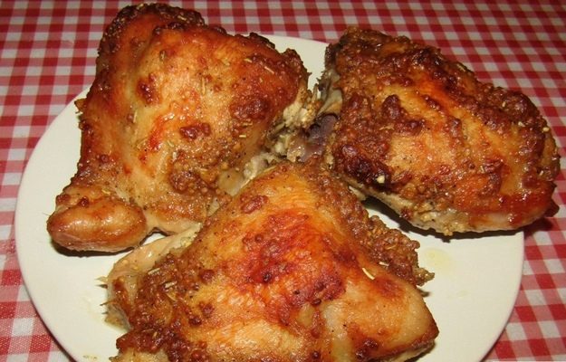 Курица, запеченная в горчичном маринаде