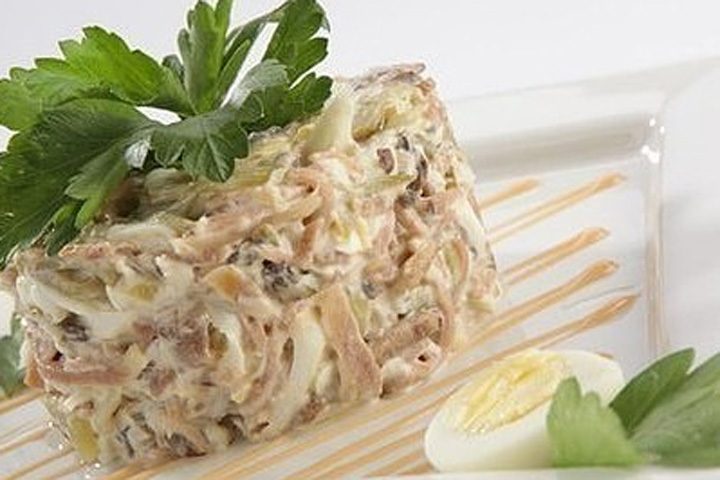 5 вкусных и простых салатов на Новый 2021 год