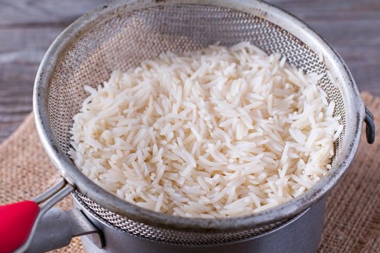 Нужно ли промывать рис для приготовления плова?