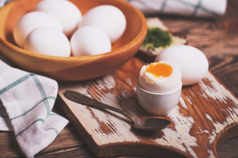 Сколько надо варить яйца?