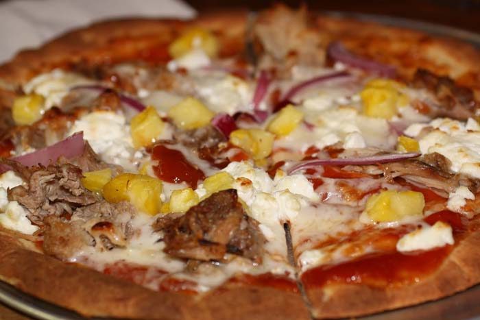10 самых необычных пицц из разных стран
