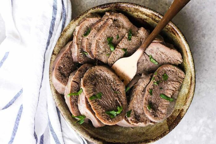 5 вкуснейших блюд из свиного или говяжьего языка