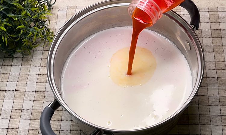Простой рецепт домашнего сыра из молока и томатного сока