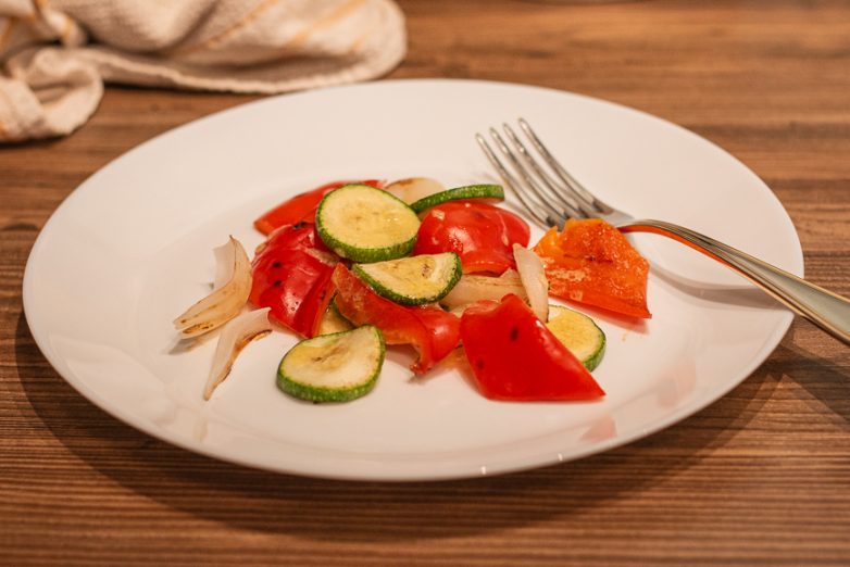 5 простых и вкусных тёплых салатов