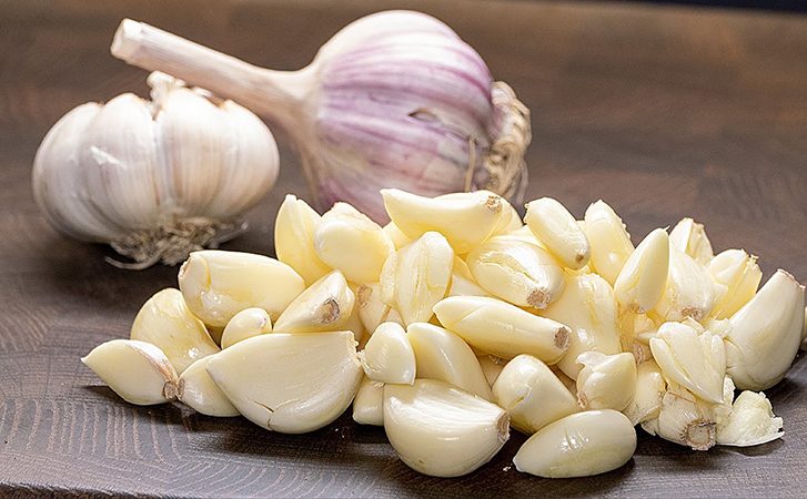 Ложку добавьте и любая еда станет вкуснее. Секрет поваров, паста из чеснока