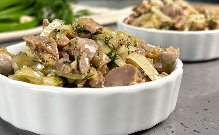 После маринада куриные желудочки едят как семечки. Готовим деликатес из субпродуктов