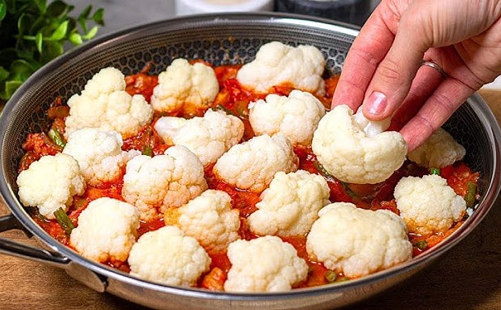 Тушим в томатной пасте. Как сделать пресную цветную капусту вкусной