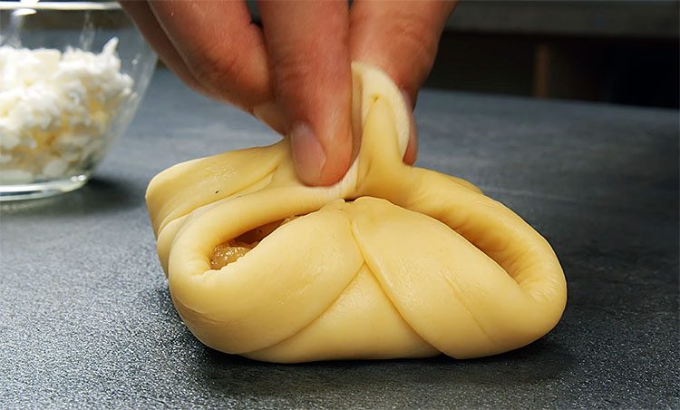Почти яблочный штрудель на вкус, а готовить просто. Выпечка к чаю без хлопот