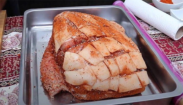 Удивительно нежно, можно есть губами. Рецепт рваного мяса на гриле