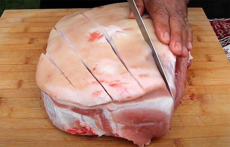Удивительно нежно, можно есть губами. Рецепт рваного мяса на гриле