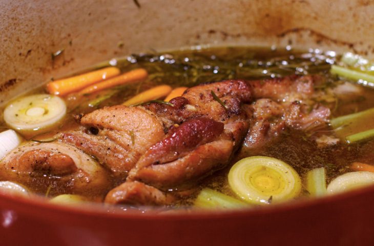 Тушим говядину, чтобы даже жесткое мясо было нежным. Показываем тонкости