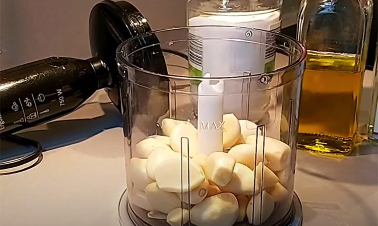 Превращаем в пасту. Лучший способ сохранить чеснок без потери вкуса и свойств