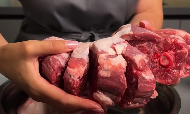 Потрясающий рецепт на замену шашлыку. Бараньи шеи на мангале