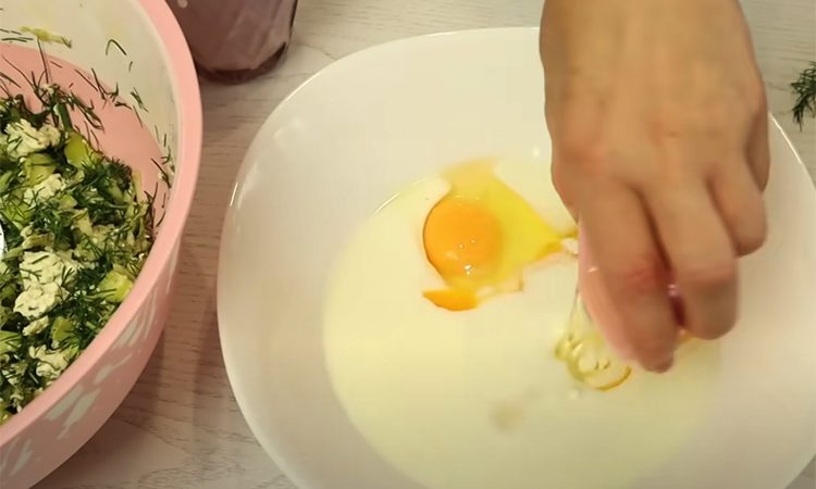 Вы забудете о пицце, такой пирог намного вкуснее. Кабачок, кефир и 5 минут у плиты