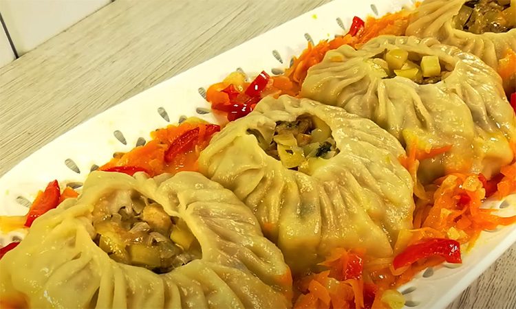 Почти манты, но готовить проще и не нужна мантоварка. Потрясающее горячее для всей семьи