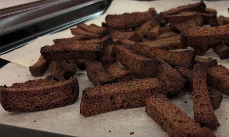 Простой и проверенный рецепт. Хлебный квас дома