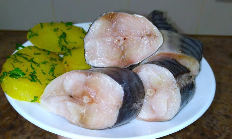 Секрет потрясающего вкуса в особом маринаде. Скумбрия будет вкуснее лосося