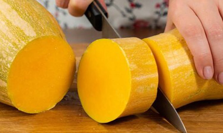Нравится всем домашним. Превращаем тыкву во вкуснейшие осенние лепешки