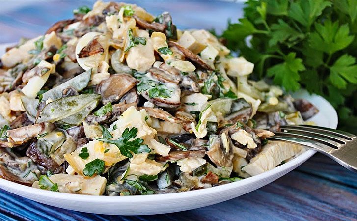 Невероятное сочетание курицы и грибов. Салат Осенний вальс