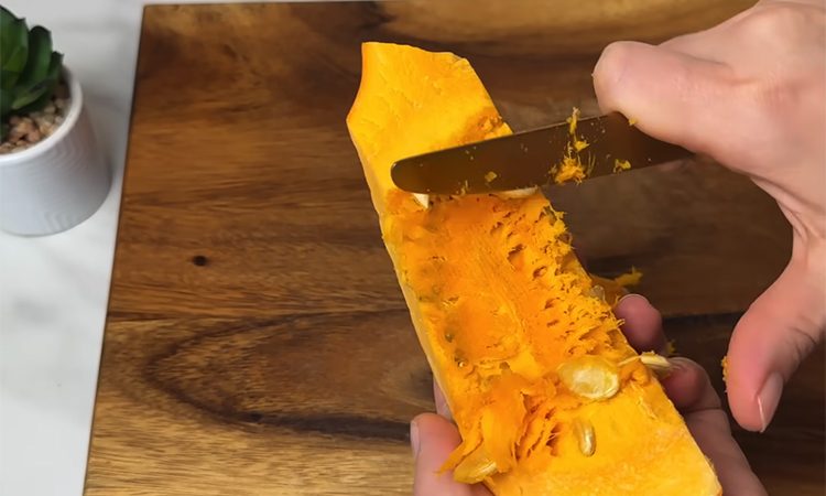 Сладость без сахара и лишних калорий. Пышные оладьи из тыквы и яблок