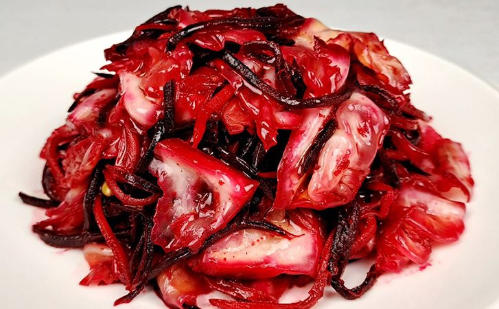 Рецепт держат лишь для своих. Базарный корейский салат из капусты и свеклы