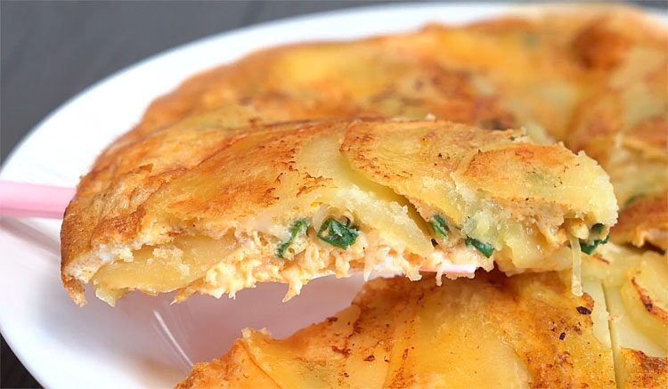 Праздничное блюдо из обычной картошки. Не жарим и не варим, а выкладываем слоями