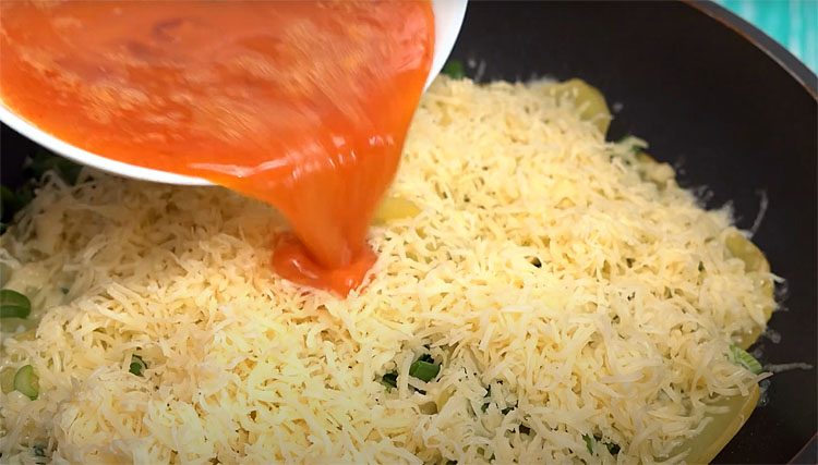 Праздничное блюдо из обычной картошки. Не жарим и не варим, а выкладываем слоями