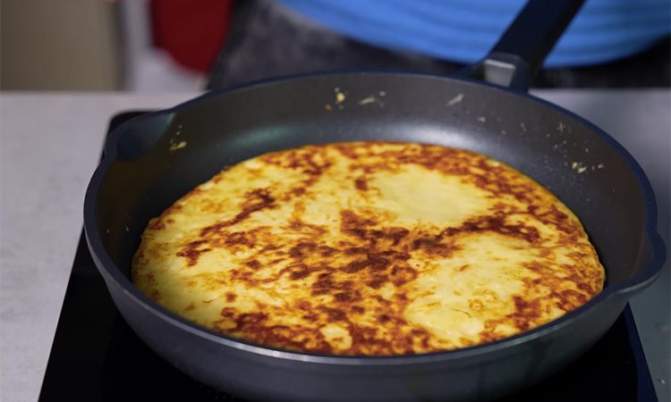 Без хлопот с тестом, но на вкус не отличить. Ленивый хачапури за 10 минут