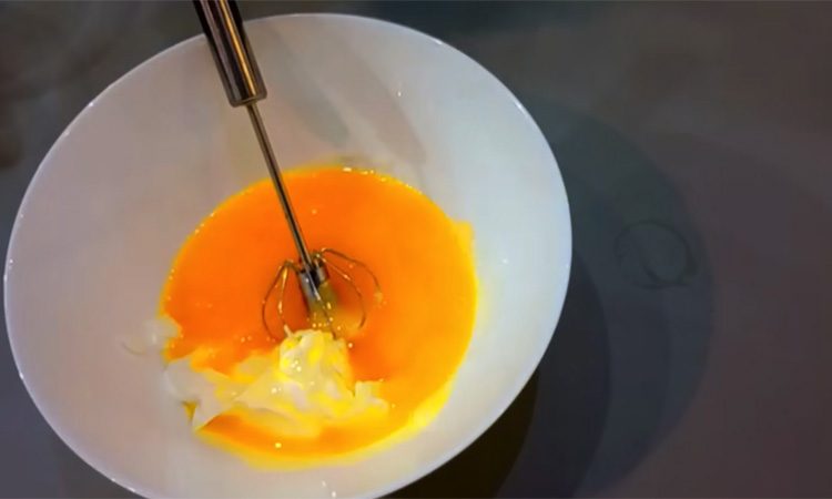 Простейший десерт под шапкой безе. Советский торт «Чебурашка», рецепт которого нигде не найти