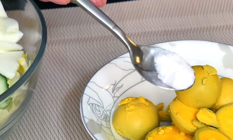 Настоящее зимнее чудо. Салат Подснежник с оригинальной заправкой легче майонеза