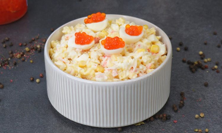 Здесь сразу два вкуса. Новогодний салат вместо скучного «Оливье»