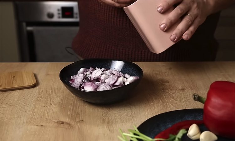 Легендарный грузинский рецепт. Его подают только дорогим гостям. Настоящий салат Тбилиси