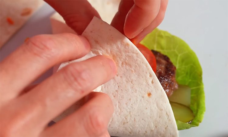 Гениальная закуска на Новый год 2026. Мини-бургеры в лаваше