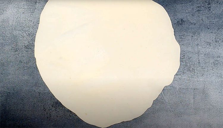 Лепешки, хычины и плацинды. Взяли лист теста и сделали 3 вида разной выпечки за минуты